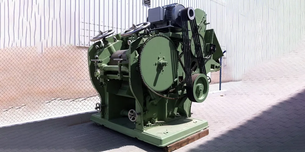 Выпрамляльнік тытунёвых сцеблаў